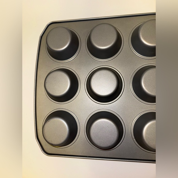 Unico Cupcake Carrier (1 dozen) - Picture 9 of 16